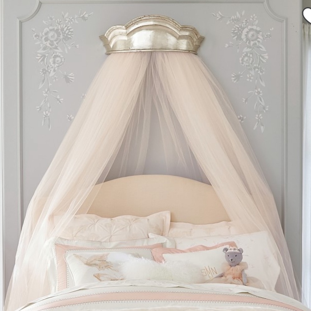 Pottery Barn Kids Monique Lhuillier Metallic Gold Cornice Crown W/ sheers
